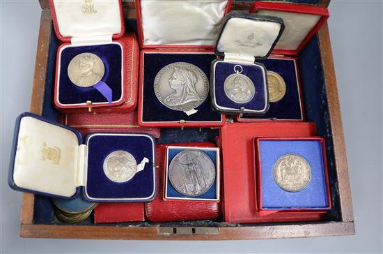A Collection of 18 British Commemorative medals, see list below;